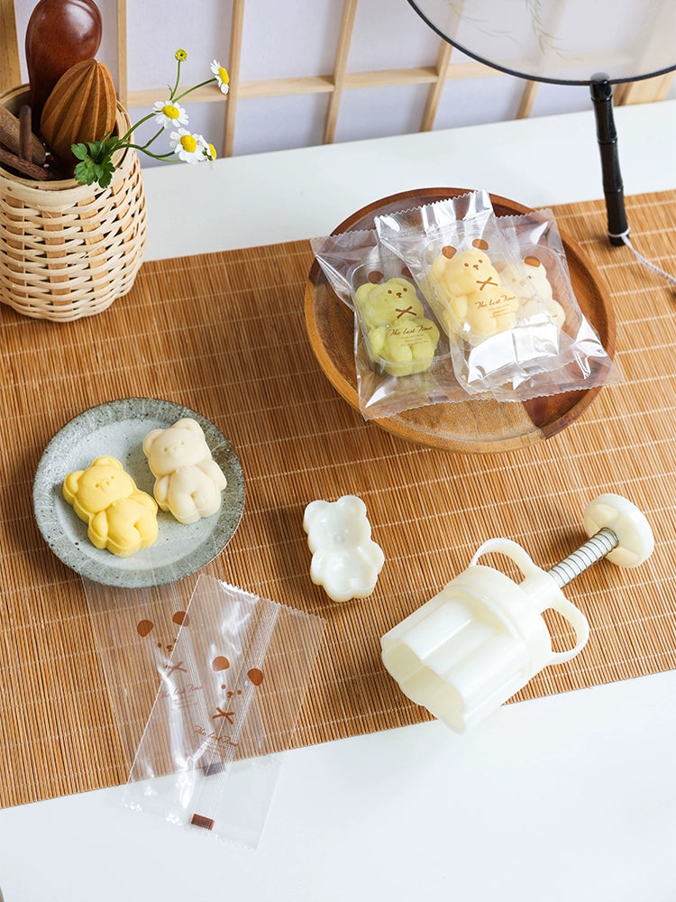 Bear Shaped Hand Pressed Mung Bean Cake Mold