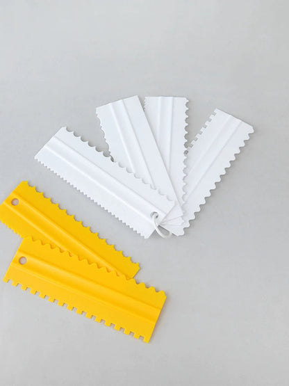 4 Pcs Cake Sawtooth Smoother Scraper